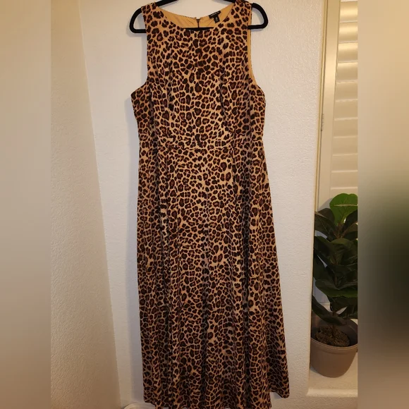 torrid | Dresses | Torrid Leopard Chiffon Maxi Dress With Slip Size 8 |  Poshmark